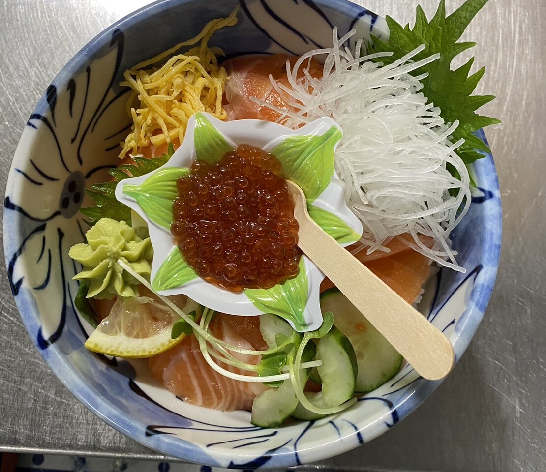 サケ・イクラ丼